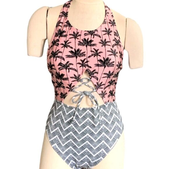 No Boundaries M Barbiecore Pink Palms & Chevrons Halter Lace-up Swimsuit 19417 - Picture 2 of 8